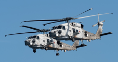 Japon: Deux hélicoptères de la marine s'abîment en mer