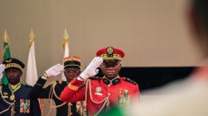 Gabon: le général Oligui Nguema rend hommage aux défuntes personnalités du pays
