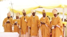 Les évêques burundais dénoncent le "monopartisme" et les atteintes aux libertés