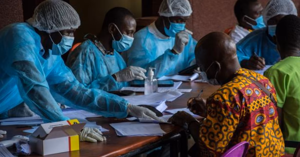 Ebola : l’Ouganda demeure à risque tant que la transmission se poursuit en RDC, prévient l’OMS