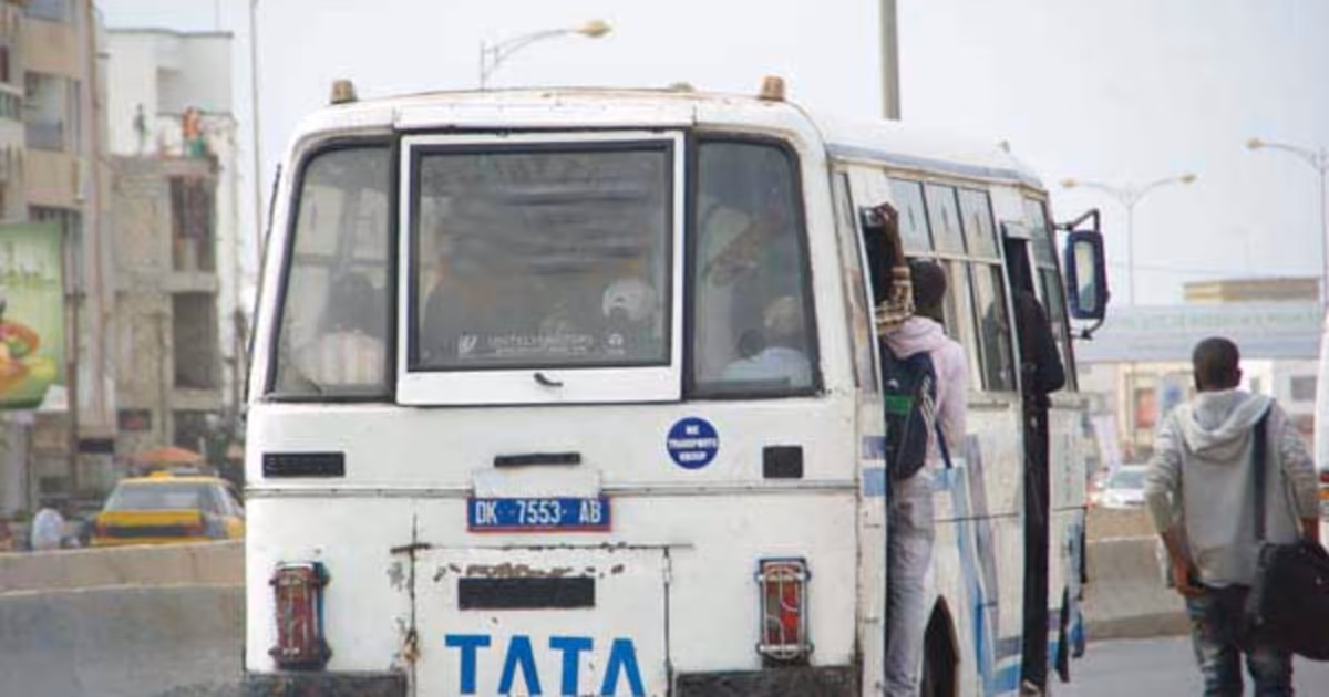 Rufisque : un homme décédé découvert dans un bus Tata au terminus SONADIS