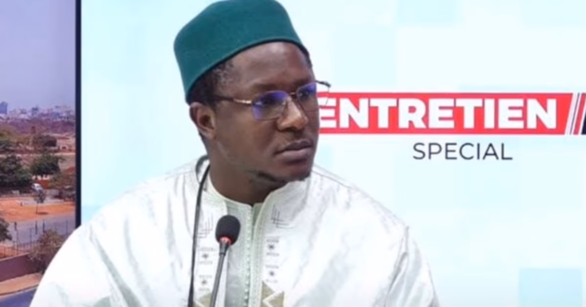 Cheikh Bara Ndiaye : « Pourquoi Macky Sall est mille fois meilleur que Diomaye Faye »