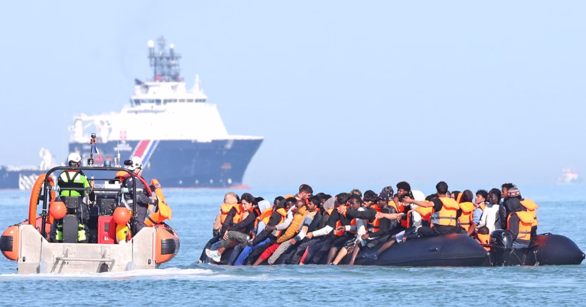 Près de 160 migrants secourus lors d’une tentative de traversée de la Manche