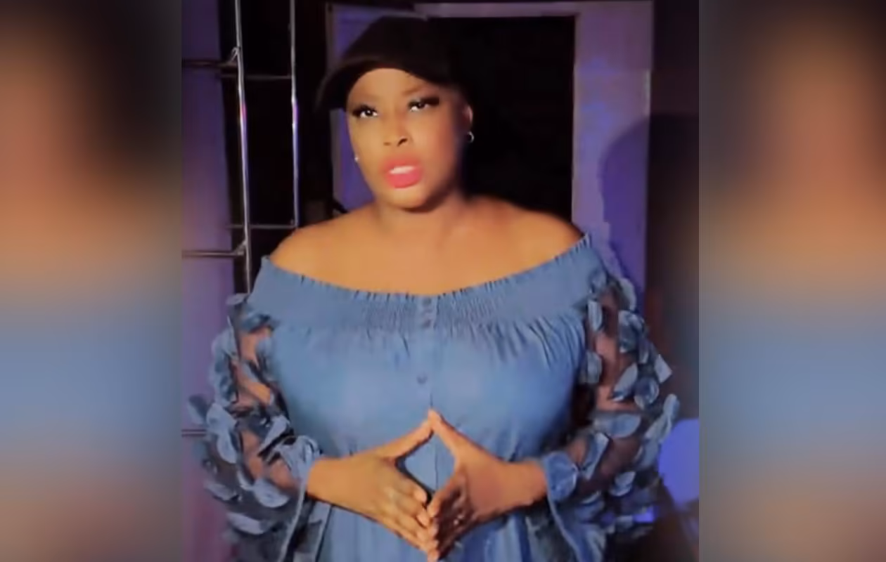 Gouddi Town Saison 2 : Ndeye Gueye annonce une soirée privée à 100.000 FCFA l’entrée, les téléphones interdits