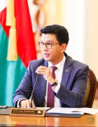Madagascar : Andry Rajoelina fait échec à sa destitution
