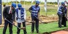 Au Kenya, le lancement en un temps record du chantier de la raffinerie Dangote