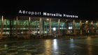 France: Le Sud en flammes... L'aéroport de Marseille fermé