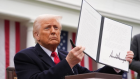 Trump menace d’une surtaxe de 200% sur les produits pharmaceutiques
