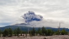 Russie: Après le séisme, un volcan entre en éruption...