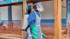 Ebola en RDC: un mois après l’annonce d’une 17e épidémie, la gestion toujours complexe des cas contacts