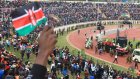 Kenya : la dépouille de l'opposant historique Raila Odinga exposée dans un stade plein à craquer
