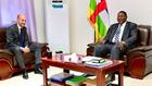 Centrafrique: la visite de Jean-Noël Barrot entérine le réchauffement diplomatique entre Bangui et Paris