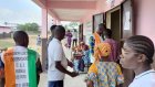 Présidentielle en Côte d'Ivoire : récit d’une journée de vote dans un village d’Abidjan
