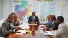 Une réunion stratégique du ministre de l'Intérieur et ses équipes.