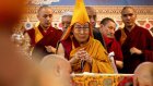 Le Dalaï Lama fête ses 90 ans et laisse entendre qu'il aura un successeur