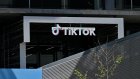 Trump repousse à nouveau l'échéance pour la vente de TikTok
