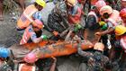 Crue au Népal: deux ouvriers miraculés sortis vivants d'un tunnel