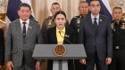 Thaïlande: la Première ministre présente ses excuses mais reste fragilisée