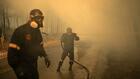 Incendies en Grèce: situation extrêmement difficile en raison de vents violents