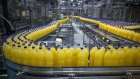 Fermeture annoncée d'une usine Orangina en Seine-Saint-Denis, des élus se mobilisent