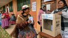 Présidentielle en Bolivie: début du dépouillement pour départager deux candidats de droite