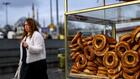 Turquie: le simit, vedette des rues et marqueur de la flambée des prix