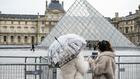 Au Louvre, frustration et résignation devant la hausse des prix pour les touristes hors-UE