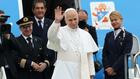 Le pape en vol vers le Liban avec un message de paix