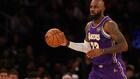 NBA: les Knicks enchaînent contre les Lakers, Wembanyama décisif face à Orlando