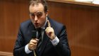 Le gouvernement soumettra en novembre la suspension de la réforme des retraites, le PS menace de censure en cas d'échec