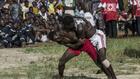 Dans le nord du Togo, devenir un homme passe par les Evala, des luttes traditionnelles