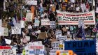 Des millions d'Américains attendus pour défiler contre Trump