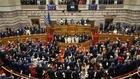 En Grèce, les dysfonctionnements du Parlement sous surveillance