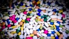 De nombreux médicaments jetés chaque semaine dans les hôpitaux, selon une enquête