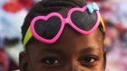 Laissez-moi être une enfant, pas une épouse: douze millions de filles mariées chaque année sans l'avoir choisi
