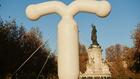Je suis Freeda, un stérilet géant en tournée européenne pour défendre le droit d'accès à la contraception