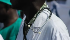 400 000 FCFA pour un goitre non opéré, circoncisions à risques,… : Un gros scandale secoue Abass Ndao, des faux (…)