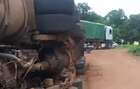 Accident à la sortie de Tanaff : un camion se renverse et perd sa cargaison