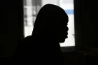 « Je suis tombé amoureuse de mon voleur » : Elle raconte son agression et enflamme la toile