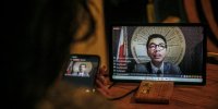 Madagascar : Andry Rajoelina s’accroche au pouvoir, Emmanuel Macron lui apporte son soutien