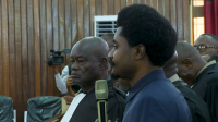 En RD Congo, Constant Mutamba flanqué d'une vingtaine d'avocats pour la première comparution à son procès