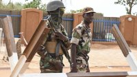 Au Niger, 34 militaires tués dans une attaque à la frontière avec le Mali