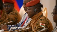 Le Burkina Faso adopte une loi pénalisant l'homosexualité, qui devient passible de prison