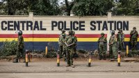 Kenya: une vidéo met à mal la version de la police dans la mort du militant Albert Ojwang