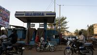 Mali: l'annonce d'un rationnement du carburant suscite questionnements et inquiétudes