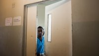 Madagascar: des sources médicales contestent l'empoisonnement défendu par les autorités lors du drame d’Ambohimalaza