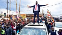 Ouganda: la campagne présidentielle ouverte sur fond de duel inégal entre Yoweri Museveni et Bobi Wine
