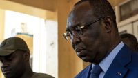 Centrafrique : qui est Anicet-Georges Dologuélé, candidat à la présidentielle renonçant à sa nationalité française ?
