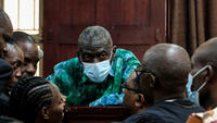 Ouganda: l’opposant Kizza Besigye placé en soins intensifs après un malaise au tribunal