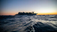 Plus de 300 personnes secourues à bord d'une pirogue au large des côtes mauritaniennes